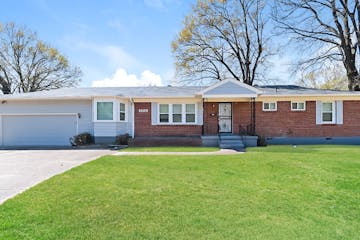 1695 MYRNA LN Memphis, TN 38117